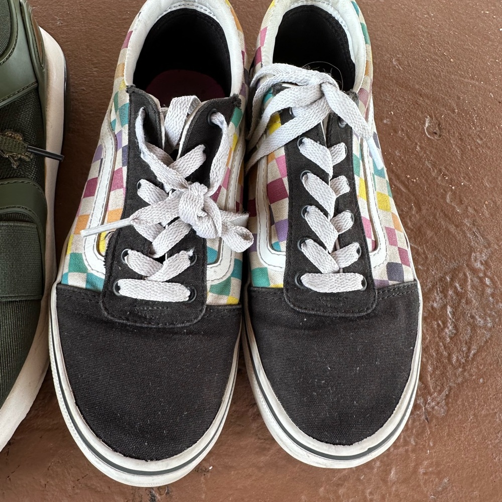 Girls 4 Black/White Checkered Vans Shoes